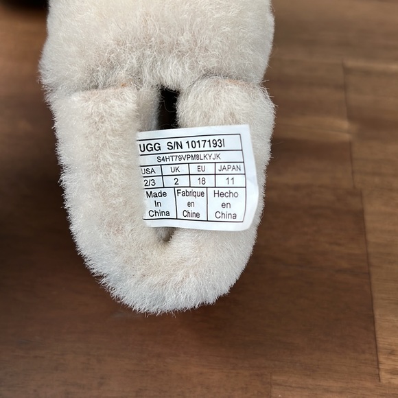 Baby Uggs - Picture 5 of 5